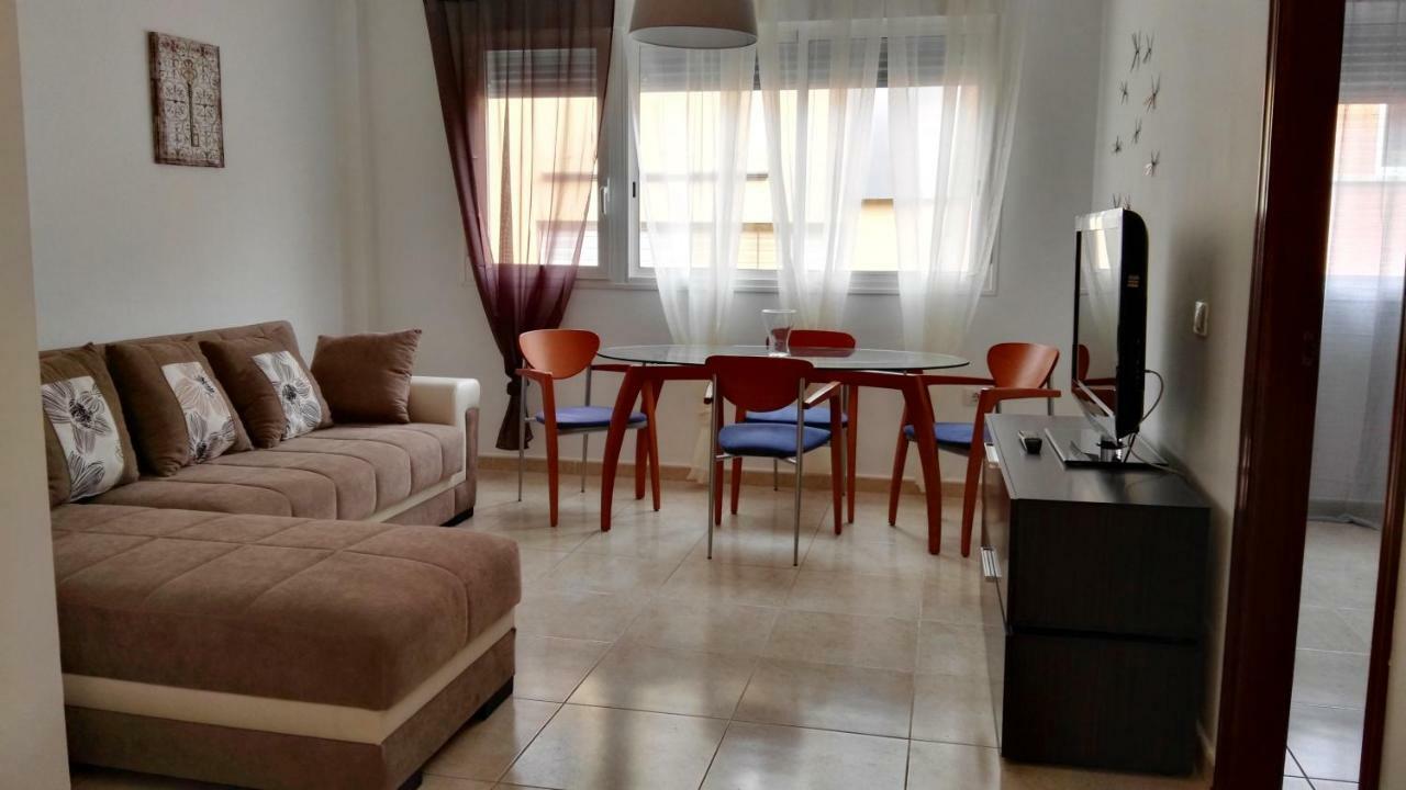 Piso Geneto Con Garaje Apartment